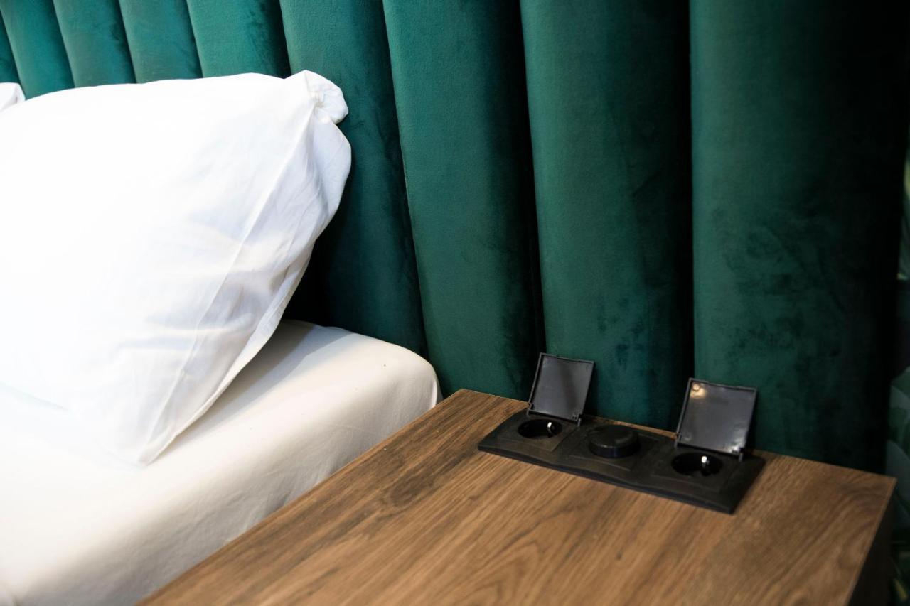 Luxurio Rooms With Baths ليفورنو المظهر الخارجي الصورة